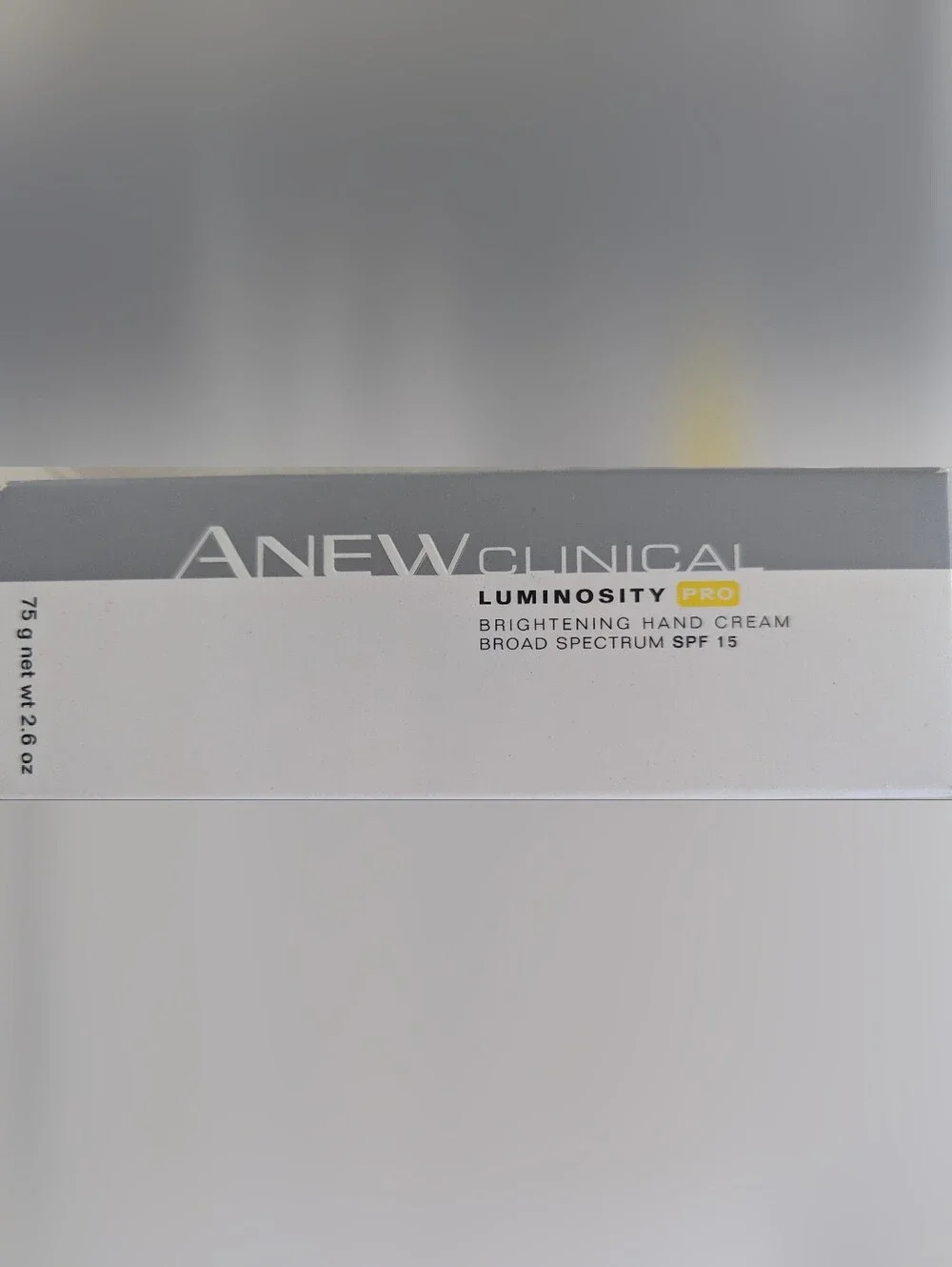 Avon Anew LUMINOSITY PRO 2.6 Oz Brightening Hand Cream SPF/FPS 15